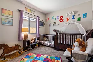 2753 E Fossil Rdg Rd, Phoenix, AZ 85050 - Photo 16