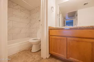 2625 E Indian School Rd, Phoenix, AZ 85016 - Photo 14