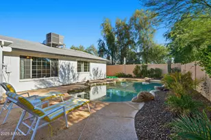 6113 E Gelding Dr, Scottsdale, AZ 85254 - Photo 14