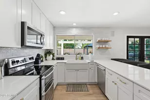 6113 E Gelding Dr, Scottsdale, AZ 85254 - Photo 4