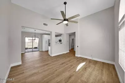 3941 E Cat Balue Drive, Phoenix, AZ 85050 - Photo 4