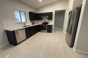 3803 W Commonwealth Ave, Chandler, AZ 85226 - Photo 2