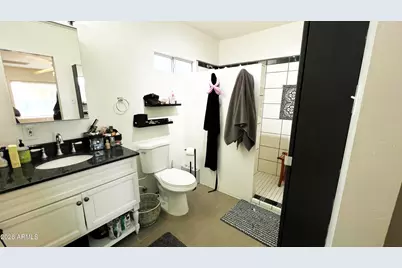 2208 E Earll Drive, Phoenix, AZ 85016 - Photo 8