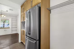 2208 E Earll Dr, Phoenix, AZ 85016 - Photo 14