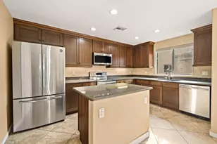 815 E Rose Ln, Phoenix, AZ 85014 - Photo 6