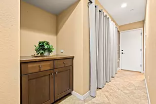 815 E Rose Ln, Phoenix, AZ 85014 - Photo 18