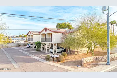 2614 E Monte Vista Road #3, Phoenix, AZ 85008 - Photo 1