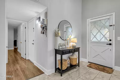 909 W Obispo Avenue, Mesa, AZ 85210 - Photo 2