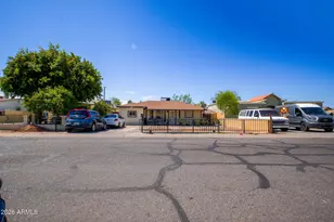 3741 W Moreland St, Phoenix, AZ 85009 - Photo 2