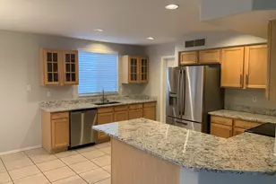 21842 N 40th Pl, Phoenix, AZ 85050 - Photo 10