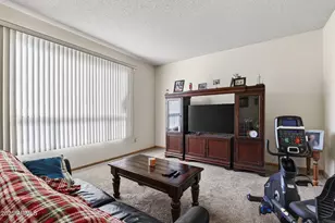 11034 W Crestbrook Dr, Sun City, AZ 85351 - Photo 8