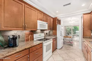 7941 E Medlock Dr, Scottsdale, AZ 85250 - Photo 6