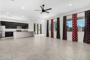 9383 W Via Del Sol Dr, Peoria, AZ 85383 - Photo 8