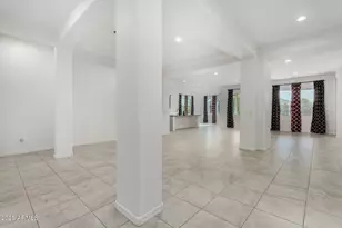 9383 W Via Del Sol Dr, Peoria, AZ 85383 - Photo 12