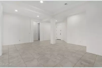 9383 W Via Del Sol Drive, Peoria, AZ 85383 - Photo 10