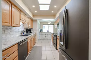 18439 N Conestoga Dr, Sun City, AZ 85373 - Photo 8