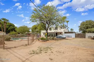 55 E Pierson St, Phoenix, AZ 85012 - Photo 22