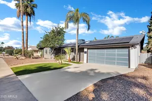 3828 E Sahuaro Dr, Phoenix, AZ 85028 - Photo 2