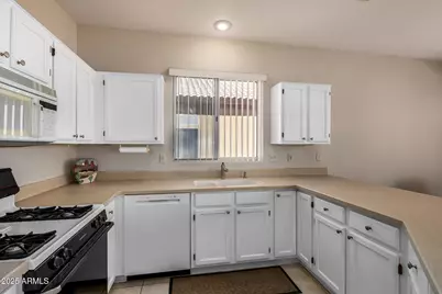 15924 W Falcon Ridge Drive, Sun City West, AZ 85375 - Photo 6