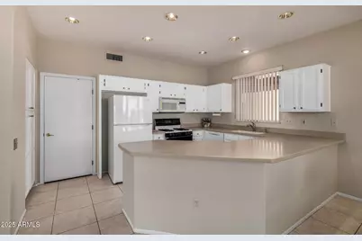 15924 W Falcon Ridge Drive, Sun City West, AZ 85375 - Photo 20