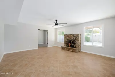 8643 E Palo Verde Drive, Scottsdale, AZ 85250 - Photo 6