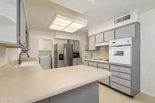 9906 W Spruce Dr, Sun City, AZ 85351 - Photo 10