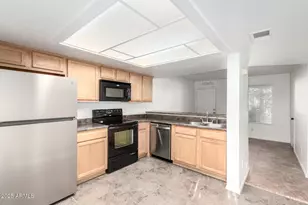 19601 N 7th St, Phoenix, AZ 85024 - Photo 4