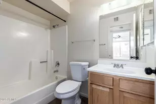 19601 N 7th St, Phoenix, AZ 85024 - Photo 8