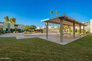 4610 N 68th St, Scottsdale, AZ 85251 - Photo 28