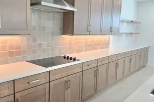 9816 S 11th Pl, Phoenix, AZ 85042 - Photo 10