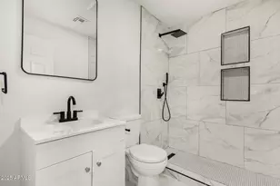 903 E Amelia Ave, Phoenix, AZ 85014 - Photo 16