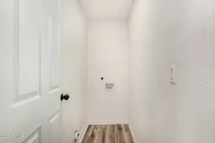 903 E Amelia Ave, Phoenix, AZ 85014 - Photo 24