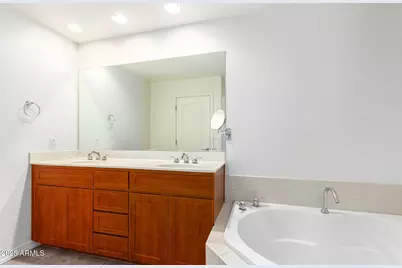 17 W Vernon Avenue #117, Phoenix, AZ 85003 - Photo 6