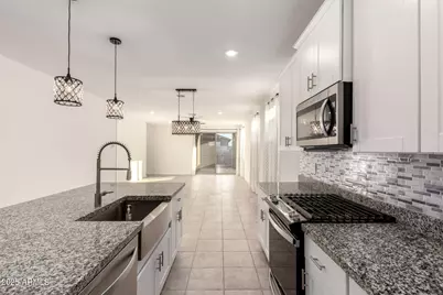 8937 W Albeniz Place, Tolleson, AZ 85353 - Photo 12