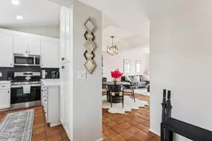 3059 E Rose Ln, Phoenix, AZ 85016 - Photo 8