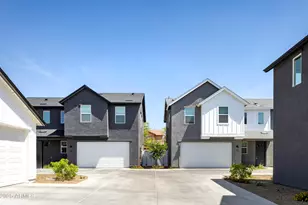 9117 N 181st Ave, Waddell, AZ 85355 - Photo 2