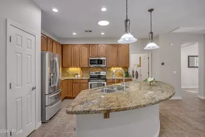 20500 N Big Dipper Drive, Maricopa, AZ 85138 - Photo 2