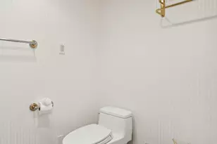 3800 E Lincoln Dr, Phoenix, AZ 85018 - Photo 22