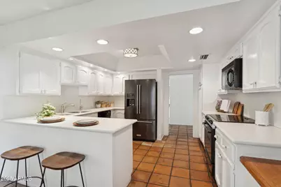 3800 E Lincoln Drive #7, Phoenix, AZ 85018 - Photo 8