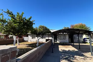 2816 N 33rd Pl, Phoenix, AZ 85008 - Photo 2