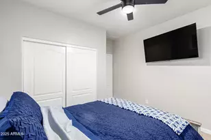 8632 S 10th Ln, Phoenix, AZ 85041 - Photo 14