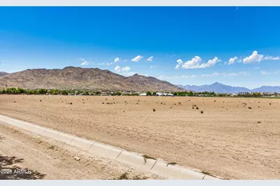 8632 S 10th Lane, Phoenix, AZ 85041 - Photo 28