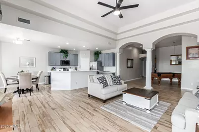 8632 S 10th Lane, Phoenix, AZ 85041 - Photo 2