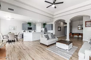 8632 S 10th Ln, Phoenix, AZ 85041 - Photo 2