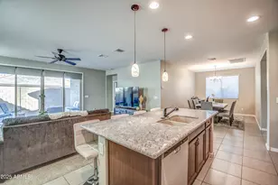 2842 E Fraktur Rd, Phoenix, AZ 85040 - Photo 30