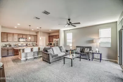 2842 E Fraktur Road, Phoenix, AZ 85040 - Photo 18