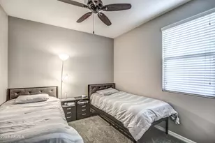 2842 E Fraktur Rd, Phoenix, AZ 85040 - Photo 4