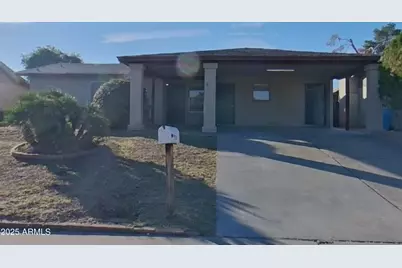 1013 W Anderson Drive, Phoenix, AZ 85023 - Photo 1
