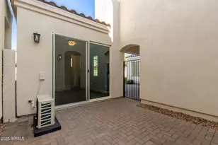 283 E Balsam Dr, Chandler, AZ 85286 - Photo 28