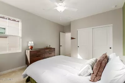 283 E Balsam Drive, Chandler, AZ 85286 - Photo 22